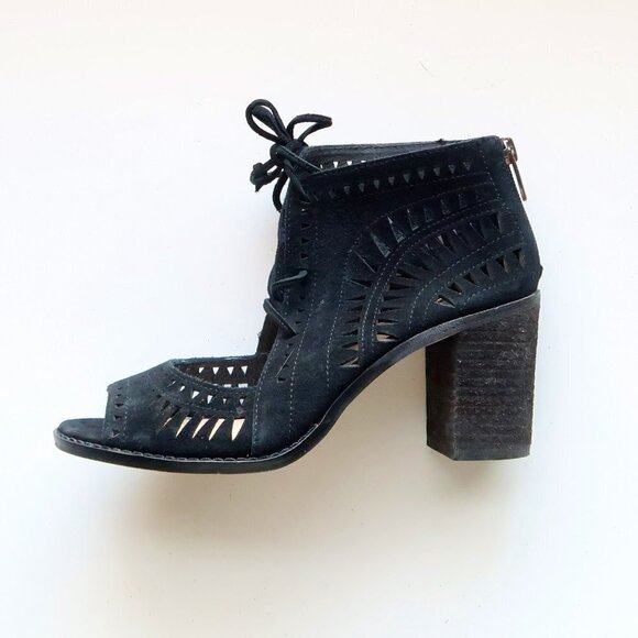 Vince Camuto Tarita Black Suede Laser Cut Lace Up Block Heel Bootie Shoes 6.5 - Picture 10 of 16